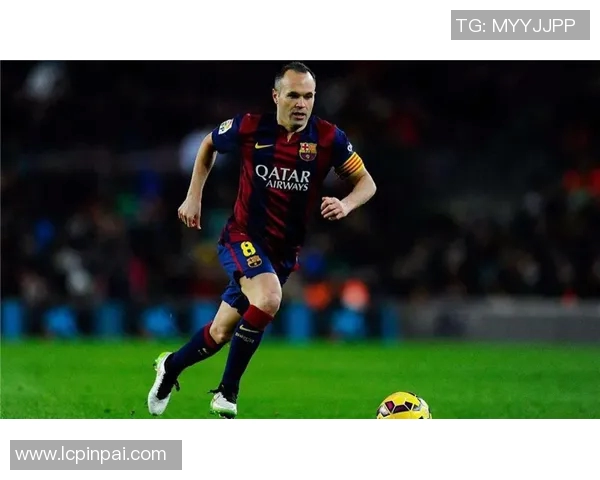 以足球球星开创辉煌时代探寻绿茵传奇与激情背后的故事 以足球球星开创辉煌时代探寻绿茵传奇与激情背后的故事